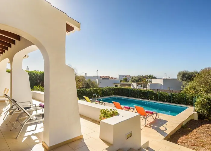 Biniclara بينيبيكا